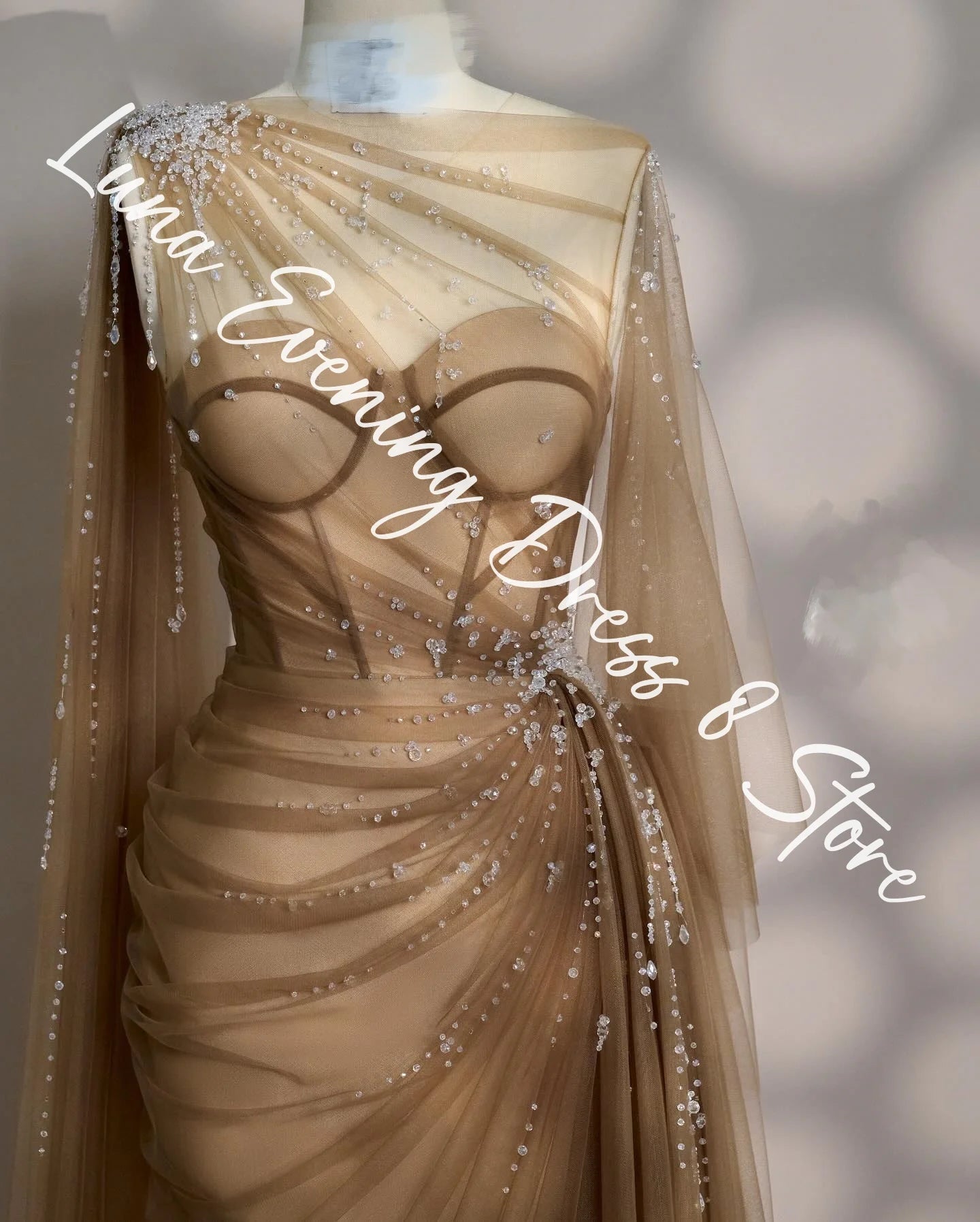 Customized High Quality Tulle Straight Cap Sleeve Crystal Evening Dresses Crew Neck Sleeveless Watteau Train Party Dress